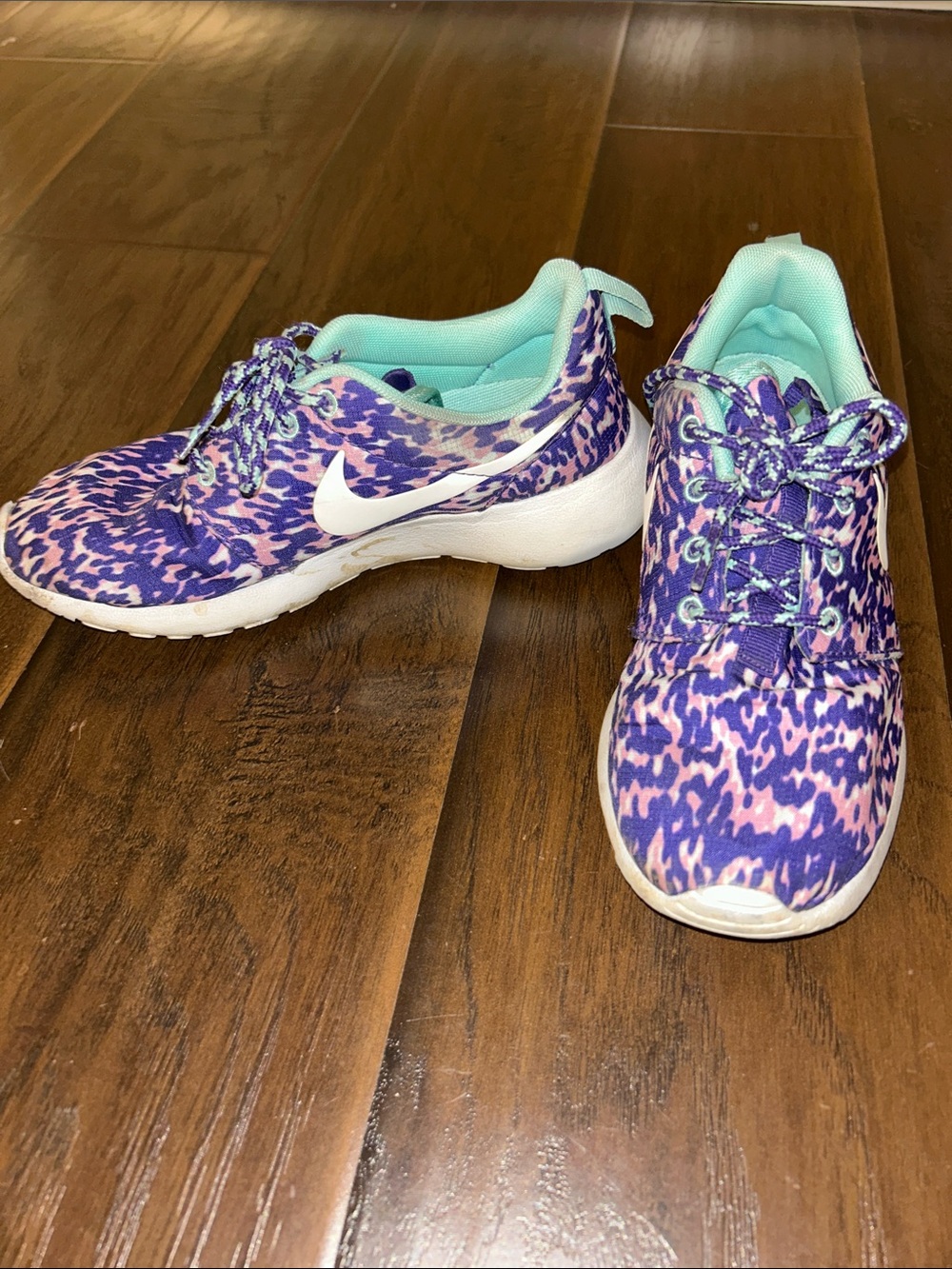 Nike Roshe Run - Purple/Teal Print - Sz 5
